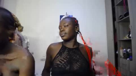 Snapshot of dark_divah chatting on April 2026 06:12:02 PM Divah online show from April 2026 06:12:02 PM