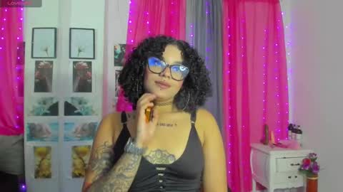 dark_flama online show from October 2025 12:05:01 PM