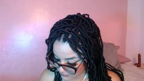 dark_flama online show from February 2026 12:44:01 AM