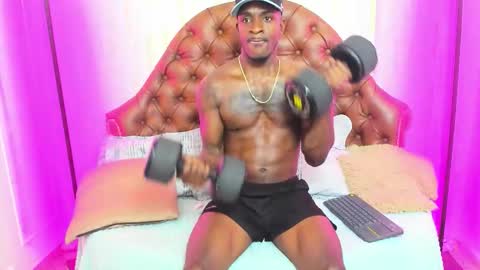 dark_king01 online show from February 2026 06:00:02 PM