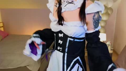 Lola online show from January 2025 09:59:01 AM