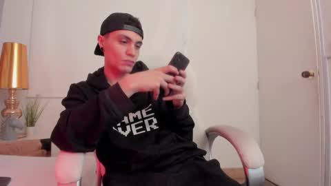 dark_sun333 online show from November 2025 09:39:01 PM