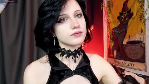 Vamp  online show from December 2024 09:01:01 PM