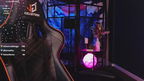 Vamp  online show from January 2025 06:31:01 PM