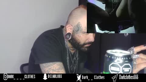 Snapshot of darkclothes chatting on December 2024 09:29:02 PM darkclothes online show from December 2024 09:29:02 PM