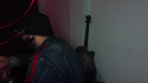 Snapshot of darkclothes chatting on December 2024 11:00:01 AM darkclothes online show from December 2024 11:00:01 AM