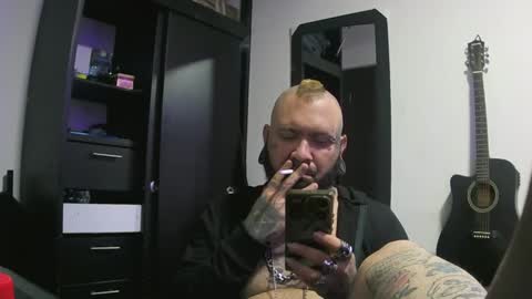 Snapshot of darkclothes chatting on January 2025 05:00:02 PM darkclothes online show from January 2025 05:00:02 PM