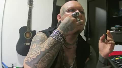 Snapshot of darkclothes chatting on January 2025 02:22:02 AM darkclothes online show from January 2025 02:22:02 AM