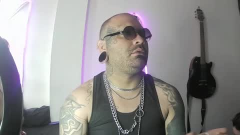 Snapshot of darkclothes chatting on February 2025 07:35:02 PM darkclothes online show from February 2025 07:35:02 PM