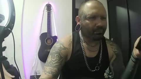 Snapshot of darkclothes chatting on February 2025 01:00:02 AM darkclothes online show from February 2025 01:00:02 AM