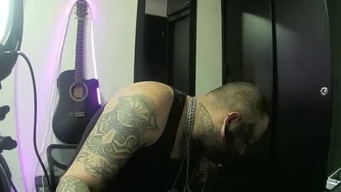 Snapshot of darkclothes chatting on February 2025 05:08:01 AM darkclothes online show from February 2025 05:08:01 AM