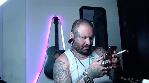 Snapshot of darkclothes chatting on February 2025 02:37:01 AM darkclothes online show from February 2025 02:37:01 AM