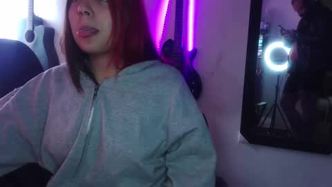 Snapshot of darkclothes chatting on February 2025 12:13:02 PM darkclothes online show from February 2025 12:13:02 PM