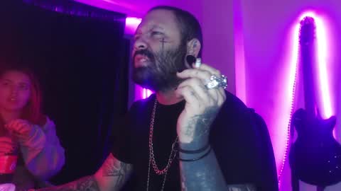 Snapshot of darkclothes chatting on February 2025 04:03:02 AM darkclothes online show from February 2025 04:03:02 AM