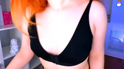 darkmoon____ online show from December 2025 04:16:01 PM