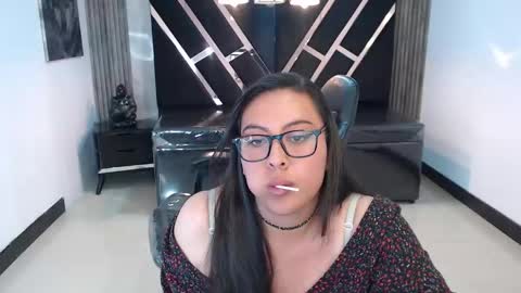 darknyx ch1 online show from November 2025 11:15:01 PM