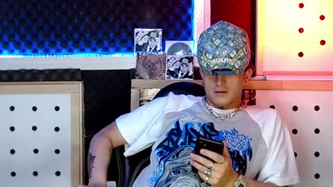 Snapshot of darko0717 chatting on December 2024 01:11:02 AM DARKO0717 online show from December 2024 01:11:02 AM