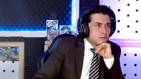 Snapshot of darko0717 chatting on January 2025 10:47:02 PM DARKO0717 online show from January 2025 10:47:02 PM