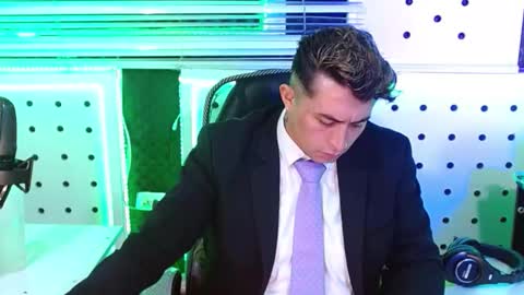 DARKO0717 online show from November 2025 02:06:02 PM