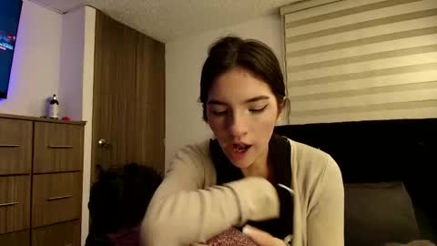 darkpleasuress online show from March 2026 09:35:01 AM