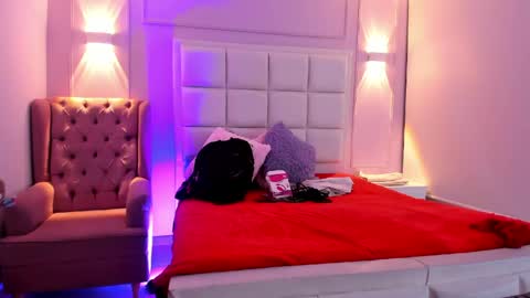 Jhon y Lucy online show from May 2026 03:34:02 AM