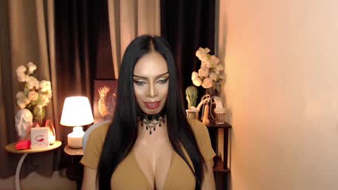 HAPPY BIRTHDAY MISTRESS MADRIANA online show from February 2025 02:13:02 PM