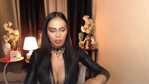 HAPPY BIRTHDAY MISTRESS MADRIANA online show from February 2025 05:03:02 PM