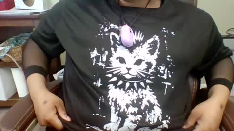DarkSundaze online show from June 2026 05:44:02 PM