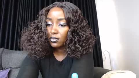 Snapshot of darktanqueen chatting on June 2026 04:15:02 AM darktanqueen online show from June 2026 04:15:02 AM