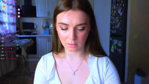Darlina online show from April 2026 02:14:02 PM