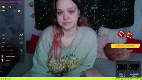 Snapshot of darling_tony18 chatting on January 2025 08:12:01 PM darling_tony18 online show from January 2025 08:12:01 PM