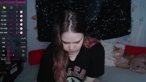 Snapshot of darling_tony18 chatting on February 2025 04:35:02 PM darling_tony18 online show from February 2025 04:35:02 PM