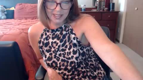 DarlingD online show from July 2026 01:50:02 PM