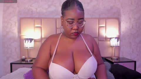 Snapshot of darnellqueen chatting on February 2025 03:55:02 AM Darnell Queen online show from February 2025 03:55:02 AM