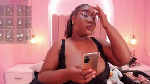 Snapshot of darnellqueen chatting on February 2026 04:32:01 AM Darnell Queen online show from February 2026 04:32:01 AM