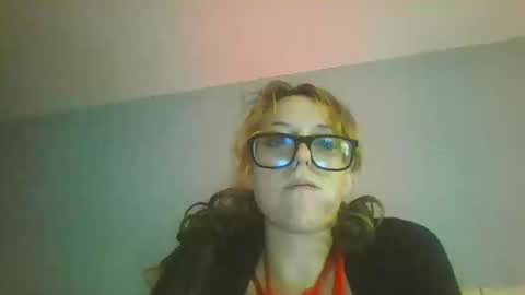 Snapshot of darnette_daisy chatting on November 2025 08:25:02 AM darnette_daisy online show from November 2025 08:25:02 AM