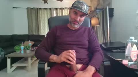 Snapshot of darryl43321 chatting on June 2026 08:24:01 PM darryl43321 online show from June 2026 08:24:01 PM