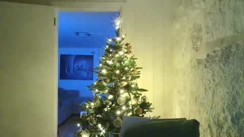 Dario online show from December 2024 05:44:02 PM