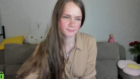 Snapshot of datsi_benson chatting on June 2026 09:45:02 AM Datsi Benson online show from June 2026 09:45:02 AM
