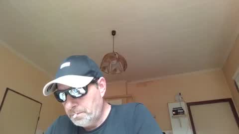 dauer1982 online show from June 2026 02:50:02 PM