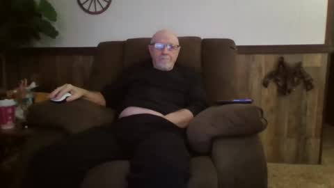 Snapshot of dave571960 chatting on December 2024 12:42:01 PM dave571960 online show from December 2024 12:42:01 PM