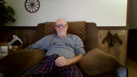 Snapshot of dave571960 chatting on September 2025 10:38:02 AM dave571960 online show from September 2025 10:38:02 AM