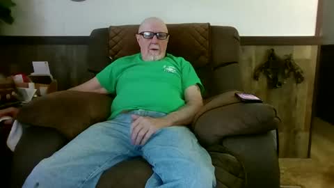 Snapshot of dave571960 chatting on May 2026 10:01:02 AM dave571960 online show from May 2026 10:01:02 AM