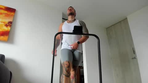 DAVE MAX online show from April 2026 03:39:01 PM