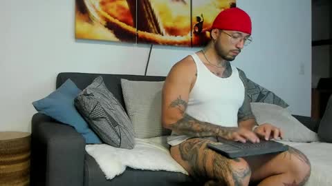 DAVE MAX online show from April 2026 01:43:02 AM