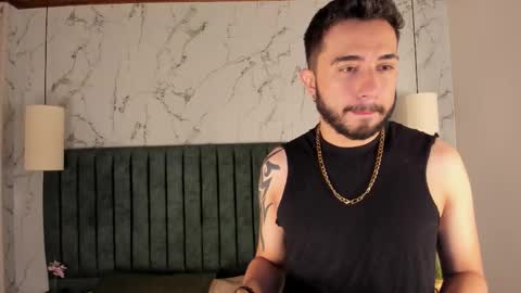 Snapshot of dave_wolff chatting on November 2025 11:43:01 AM Dave online show from November 2025 11:43:01 AM