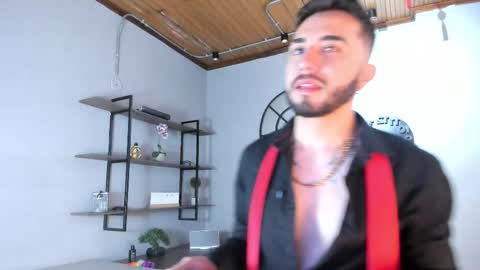 Snapshot of dave_wolff chatting on November 2025 12:04:01 PM Dave online show from November 2025 12:04:01 PM