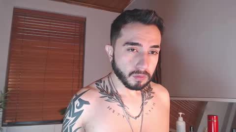 Snapshot of dave_wolff chatting on November 2025 12:16:02 PM Dave online show from November 2025 12:16:02 PM