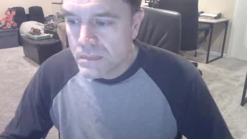 Snapshot of daved14u chatting on January 2025 06:52:01 AM daved14u online show from January 2025 06:52:01 AM