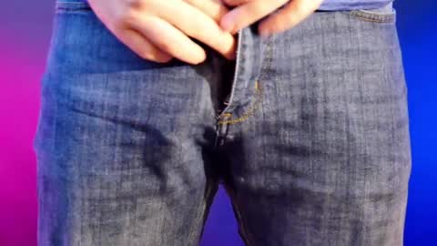 Snapshot of daveloam chatting on April 2026 06:04:02 PM WhyNotDave online show from April 2026 06:04:02 PM